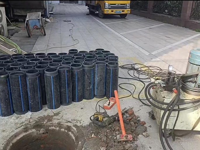 兴平PE置换管厂家 DN315置换管 非开挖管短管置换